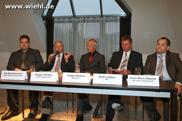 Von links: Kai Spieckermann, Gregor Theien, Jrgen Neubert, Bodo Lttgen und Sven-Oliver Rsche - Foto: Christian Melzer