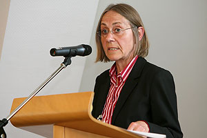 Dr. Ruth Rohr-Znker
