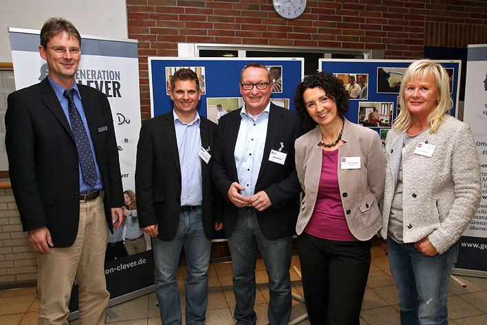 Von links: Michael Schell, Andreas Fuchs, Maik Hensel, Anita Kallikat und Sigrid Becker. Foto: Christian Melzer