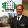 Polizeihauptkommissar Jochen Lang als neuer Bezirksdienstbeamter in Wiehl vorgestellt