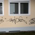 Neue Wohnanlage in Drabenderhhe mit Graffiti beschmiert: Belohnung von 1.000,00 Euro ausgesetzt