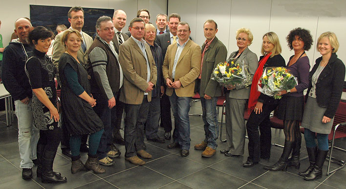 Der neue und der alte Vorstand des Wiehler Rings, in der Mitte: Wolfgang Seitz, Marcus Simons und  Ulrich No (von links).
