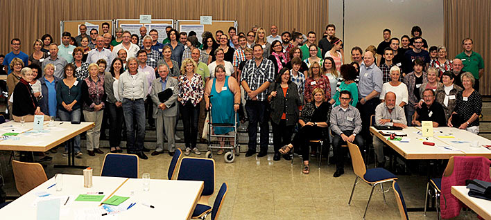 Gruppenfoto der Teilnehmer der Auftaktveranstaltung des BrgerForums Wiehl. Foto: Vera Marzinski