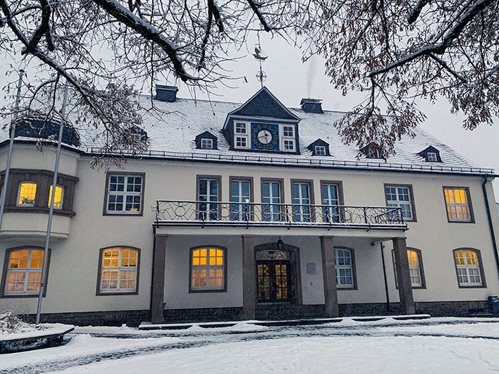 Rathaus im Winter. Foto: Günther Melzer