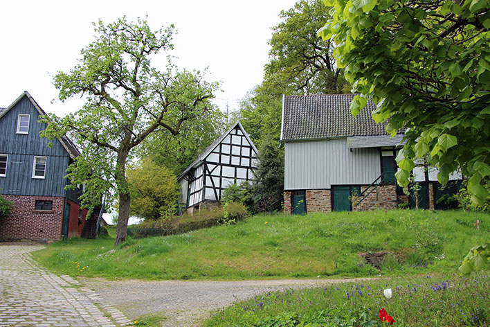 Die Schönheit oberbergischer Dörfer bewahren – auch dafür steht der Dorfservice Oberberg. Symbolfoto: OBK
