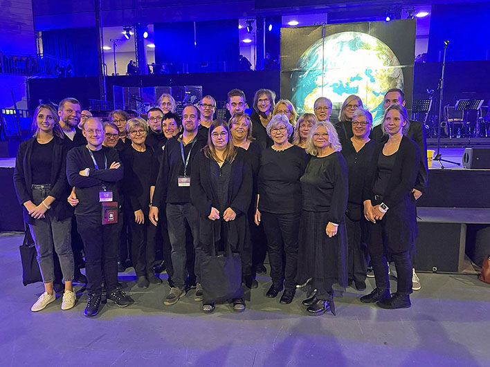 Mit Begeisterung nahm der Wiehler Inklusions-Chor am Chormusical „Martin Luther King“ teil. Foto: HBW GmbH