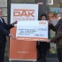 DAK-Mitarbeiter spenden 2896 Euro an den Verein „Lebensfarben – Hilfen für Kinder und Jugendliche“